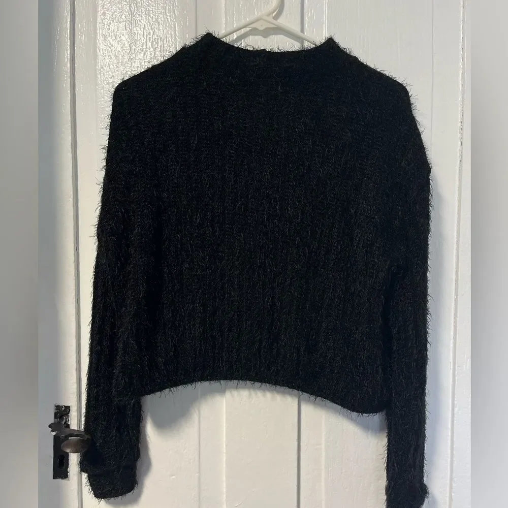 NWT Altar’d State Cropped fuzzy Black sweater size XS - Picture 1 of 6